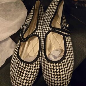 Houndstooth Mary Jane Shoes